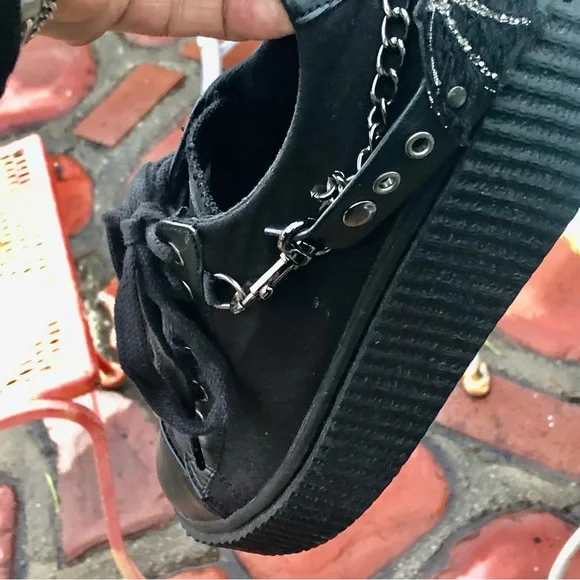 Women’s Black Platform Lace-Up Sneakers - Picture 6 of 13